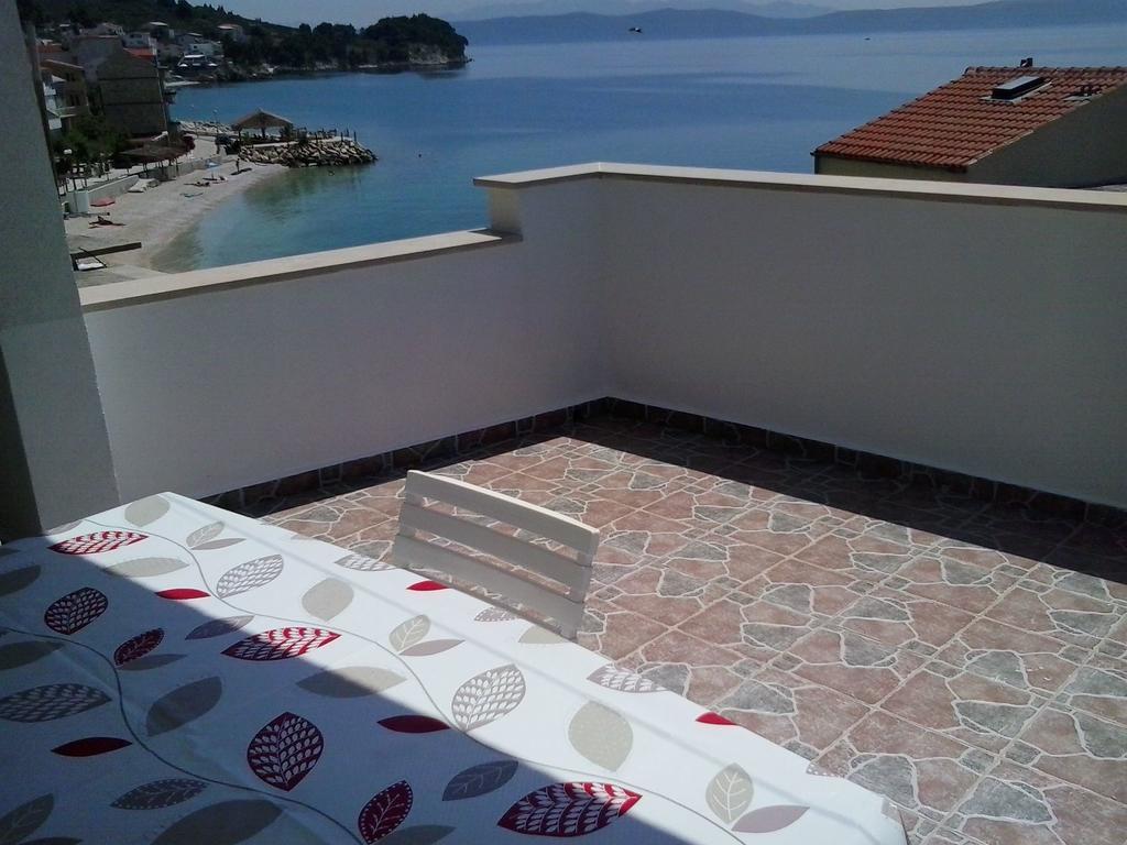 The Power Of Adriatic Sea Apartment Drasnice Exterior photo